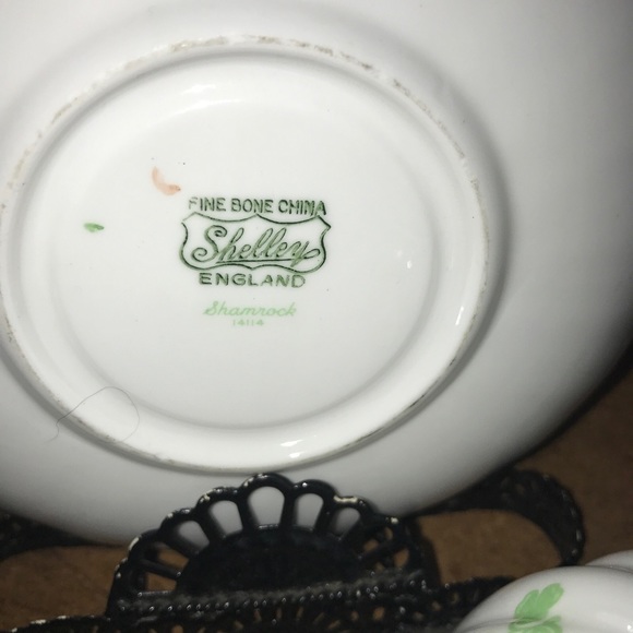 Shelly- Shamrock #14111 Tea Cup & Saucer 1961 Ludlow Shape - Picture 11 of 13